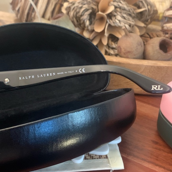 🌸Authentic Ralph Lauren Sunglasses - Picture 4 of 8